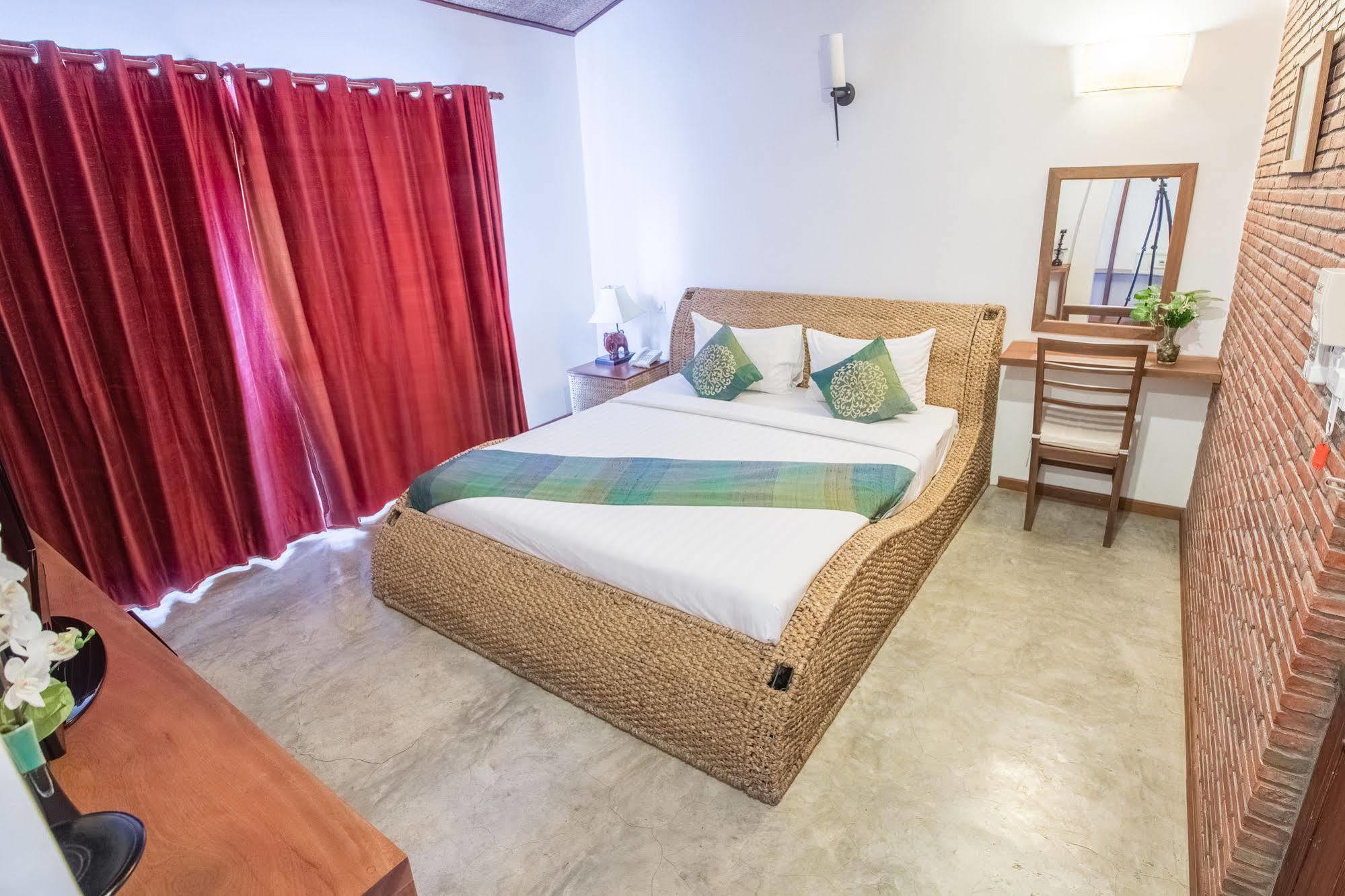 Casa Villa Independence Phnom Penh Ngoại thất bức ảnh