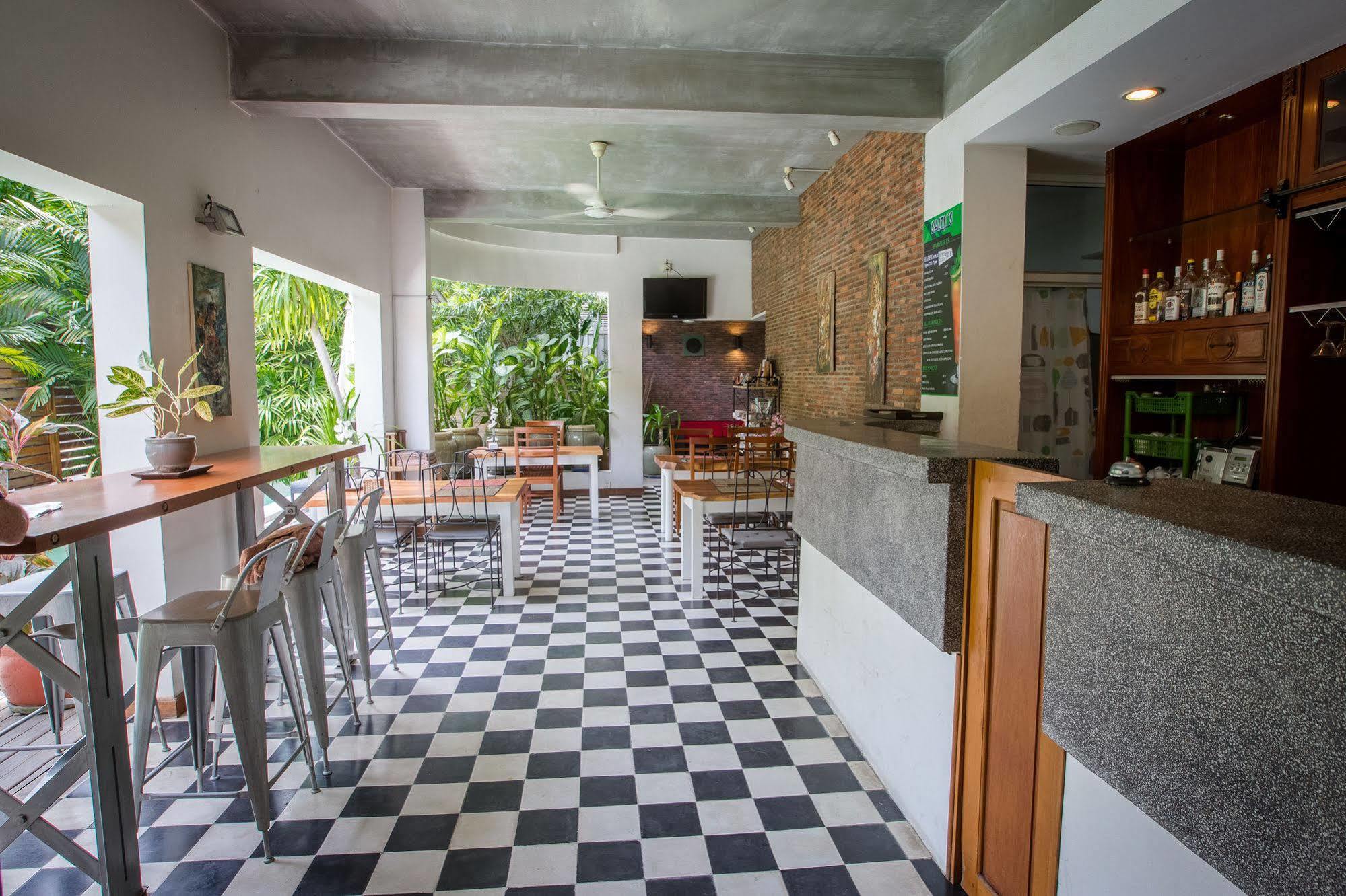 Casa Villa Independence Phnom Penh Ngoại thất bức ảnh