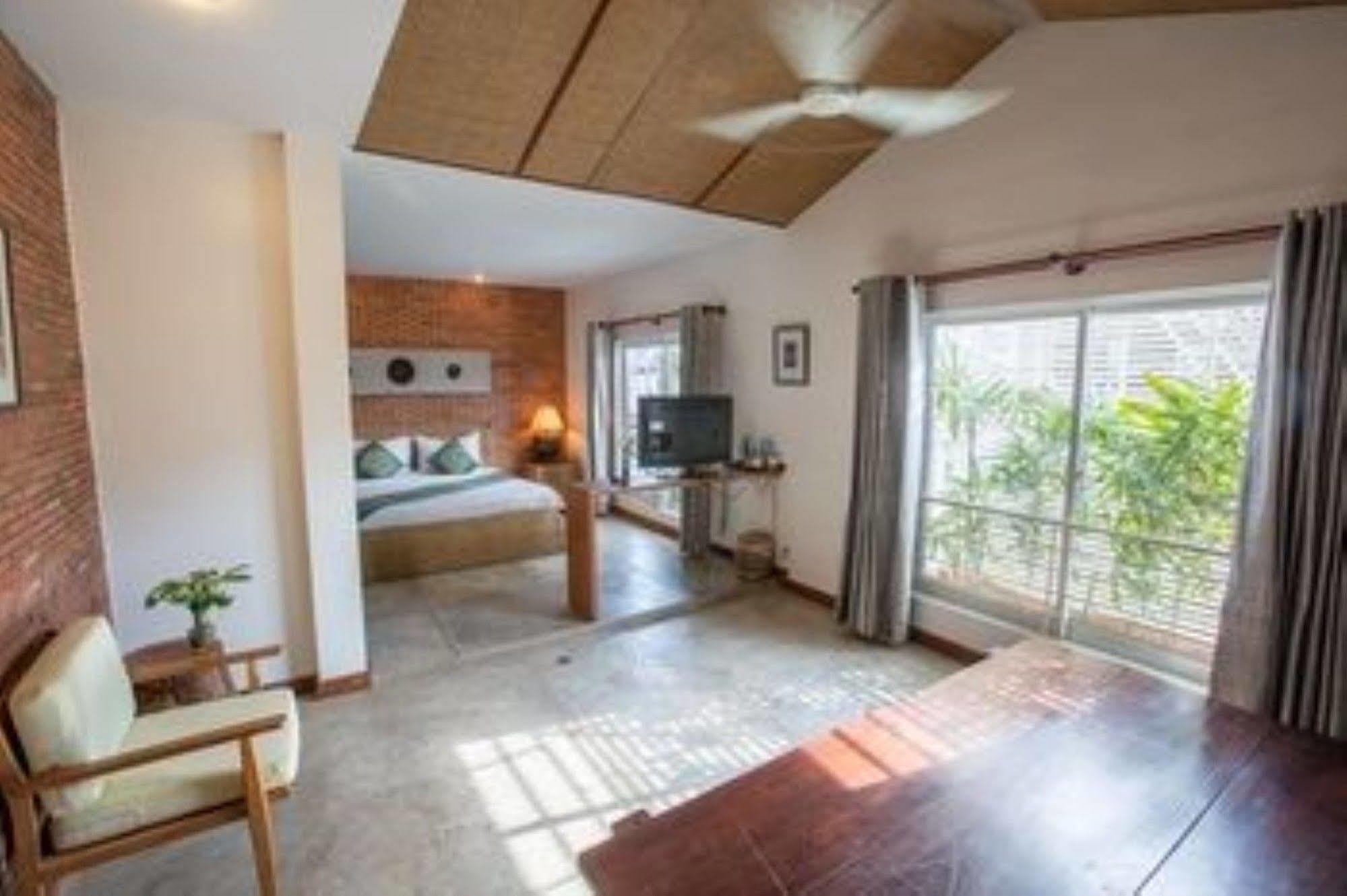 Casa Villa Independence Phnom Penh Ngoại thất bức ảnh